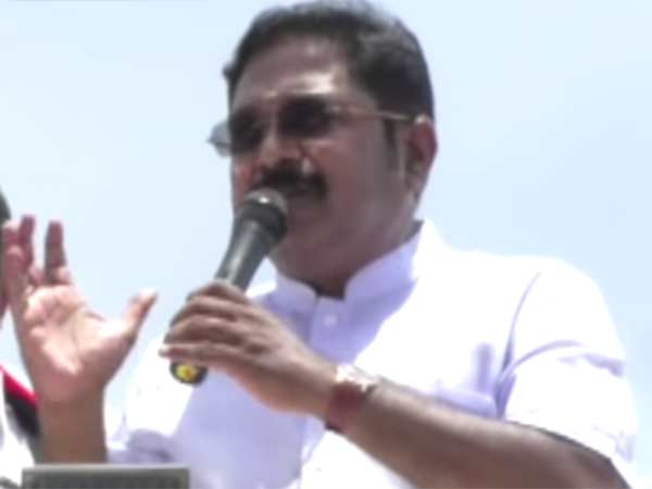 அதிமுக
