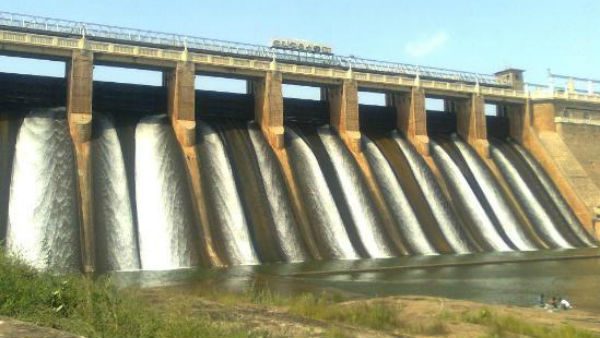 Due to the lack of Water inflow, the Vaigai Dam has fallen by 30 feet Due to the lack of Water inflow, the Vaigai Dam has fallen by 30 feet