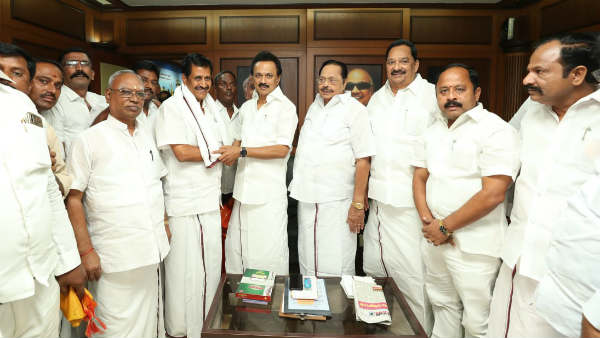 Vellore Ex MLA Gnanasekaran joins in DMK Vellore Ex MLA Gnanasekaran joins in DMK