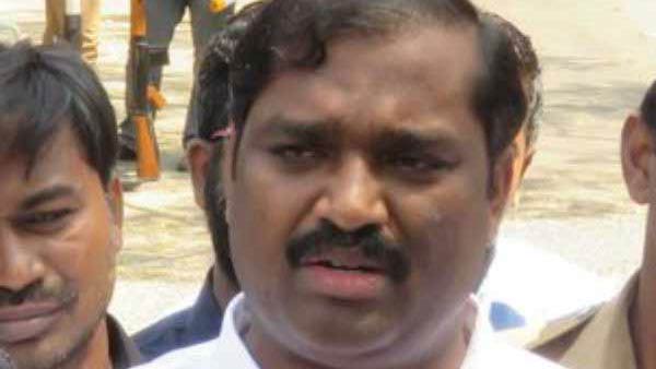 உள்ளூர் மக்களுக்கு வேலை