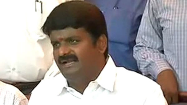 TN govt to hold all party meet on 10% quota TN govt to hold all party meet on 10% quota