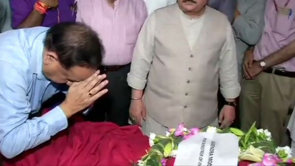 Arun Jaitley will be cremated tomorrow afternoon Arun Jaitley will be cremated tomorrow afternoon