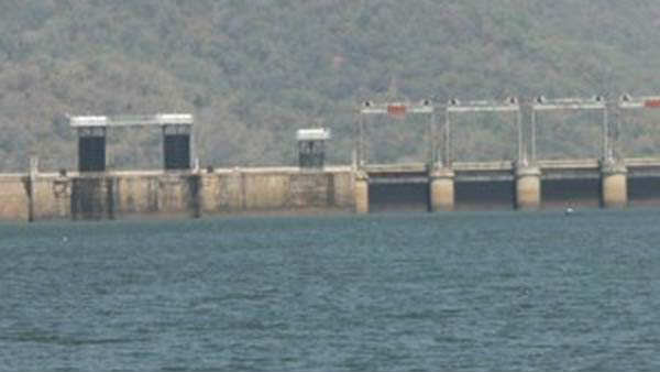 Problem in opening water from Bhavanisagar dam Problem in opening water from Bhavanisagar dam