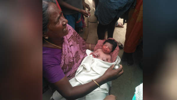 In a few hours of birthBaby girl rescue near Nellai In a few hours of birthBaby girl rescue near Nellai