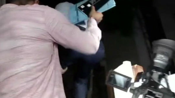 Outside P Chidambaram home clash takes place between CBI officials and Congress Outside P Chidambaram home clash takes place between CBI officials and Congress
