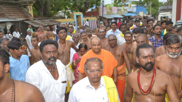 Sri Dayananda puri swamiji hampi invites Devangar Manadu in Coimbatore Sri Dayananda puri swamiji hampi invites Devangar Manadu in Coimbatore