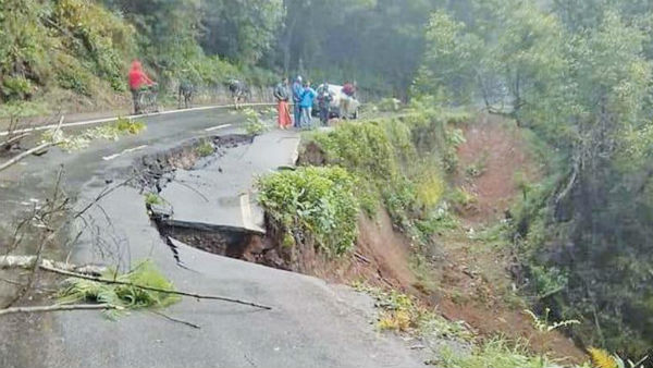Heavy rainfall batters in Kerala, Karnataka Heavy rainfall batters in Kerala, Karnataka