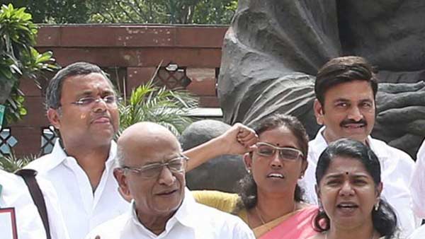 DMK will do a demonstration in Delhis Jantar Mantar to free Kashmir leaders DMK will do a demonstration in Delhis Jantar Mantar to free Kashmir leaders