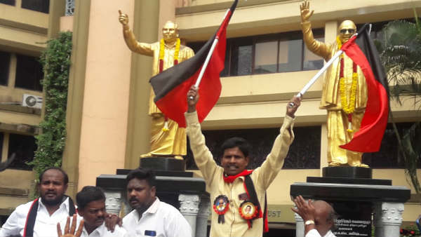 DMK party workers starting to celebrate over Vellore Lok Sabha election DMK party workers starting to celebrate over Vellore Lok Sabha election