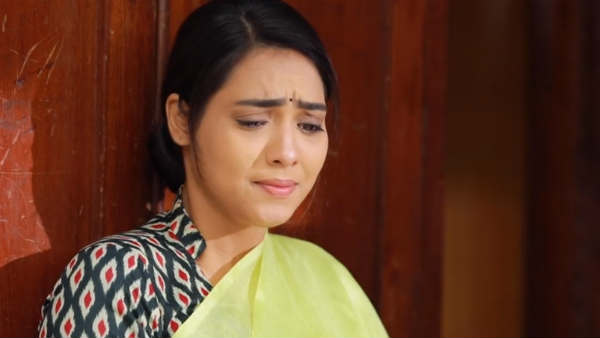 பணத்தை கொடுத்து