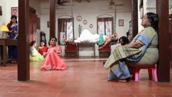 மலர் அகிலா