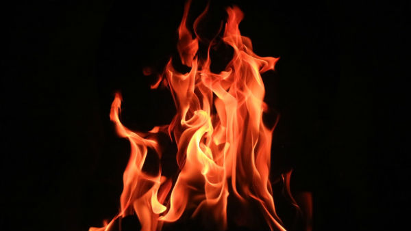 Fire broke out in Trichy DailyThanthi printing office Fire broke out in Trichy DailyThanthi printing office