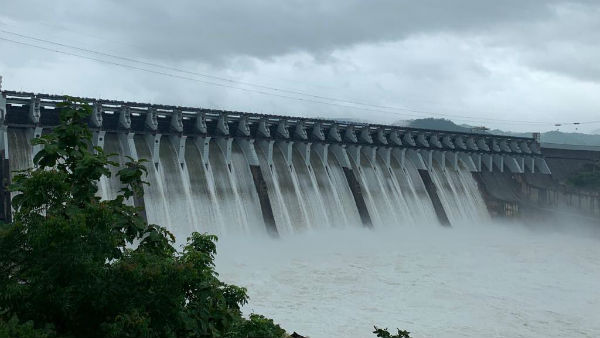 Gujarat Sardar Sarovar water level reaching 134 mts, pm modi shares news on twitter Gujarat Sardar Sarovar water level reaching 134 mts, pm modi shares news on twitter