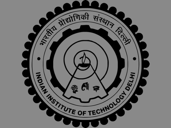 ஐஐடியில் இடம் பெற்றார்