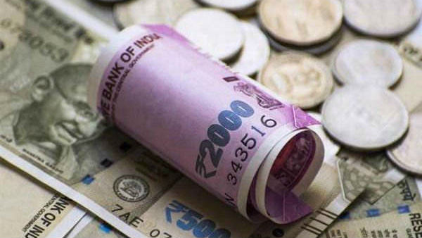 Rupee Declines to 72.08 vs US Dollar Rupee Declines to 72.08 vs US Dollar