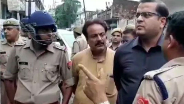 Hindi Daily journalist, brother murdered in UP Hindi Daily journalist, brother murdered in UP