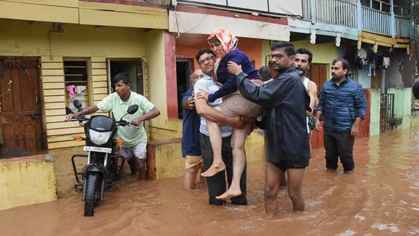 Karnataka rain and flood: Many people affected Karnataka rain and flood: Many people affected
