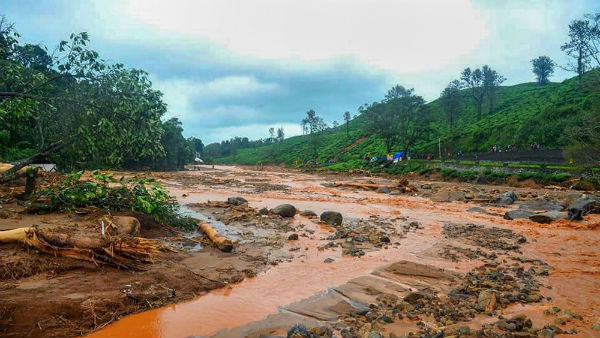 ஒரு கிராமத்தின் வரைபடமே மொத்தமாக மாறியது.. கேரளாவில் நிலச்சரிவால் உருக்குலைந்த ஏழைகளின் ஊட்டி! 