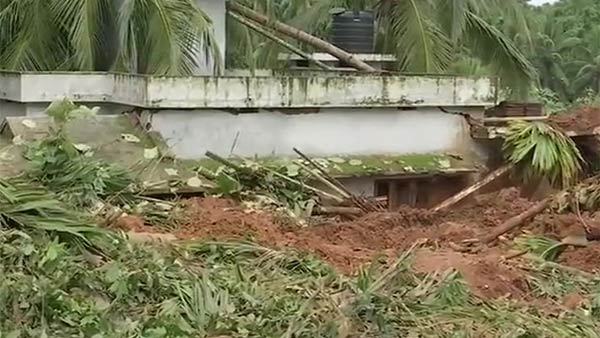 கண்ணீருடன் தேடி