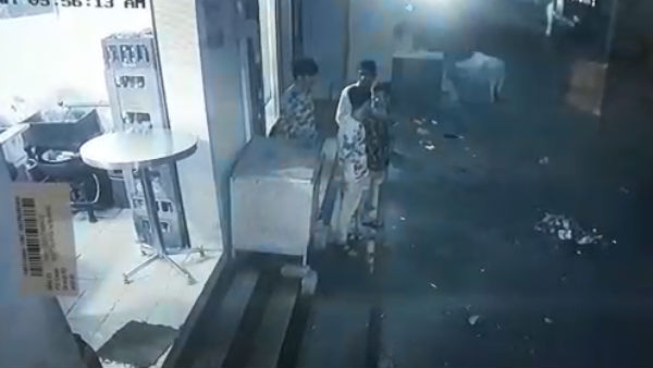 Tea seller was murdered by some youths in Madurai Tea seller was murdered by some youths in Madurai
