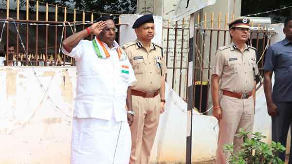 Narayanasamy calls Puducherry people to be united Narayanasamy calls Puducherry people to be united