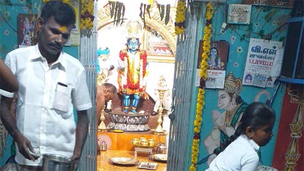 வாழும் மகாத்மா