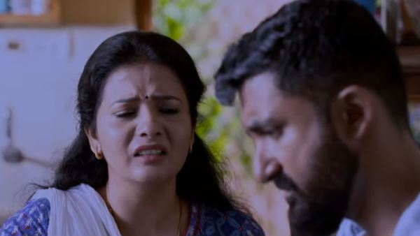 கேரோலின் கடற்கரையில்