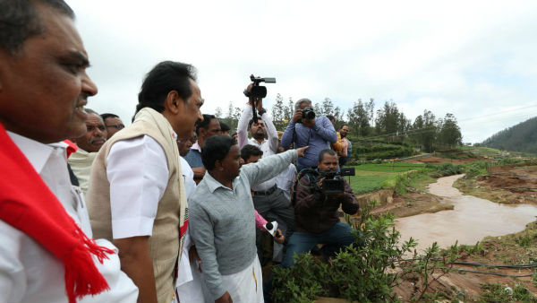 சொந்தக் காசை கொடுக்கலாமே