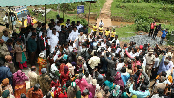 சிதைந்து போகப் போகுது