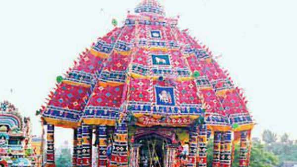 வடம் பிடித்தனர்
