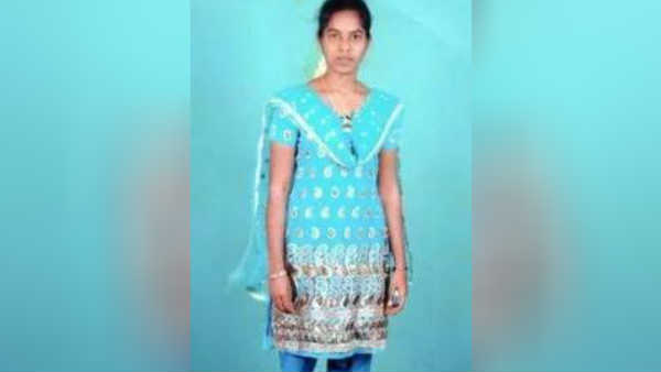 Woman commits suicide due to no toilet in her house Woman commits suicide due to no toilet in her house