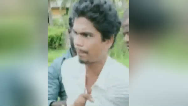 Young man arrested for kidnapping School Students Young man arrested for kidnapping School Students