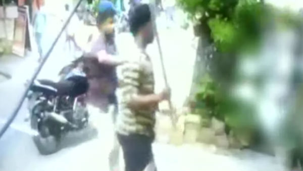 வெளுத்தனர்