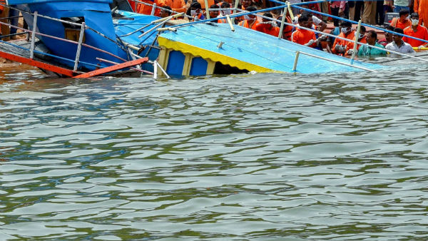 61 missing as boat capsizes Godavari River in East Godavari district 61 missing as boat capsizes Godavari River in East Godavari district