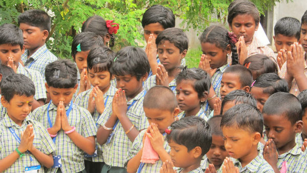 Devakottai School Students prayer about Vikram lander on moon Devakottai School Students prayer about Vikram lander on moon