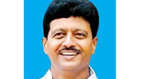 தினகரன் மாமா திவாகரன்