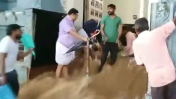Flood water enters the premises of Mahanandiswara Swamy Temple in Kurnool district Flood water enters the premises of Mahanandiswara Swamy Temple in Kurnool district