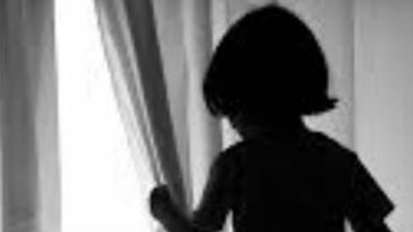 shocking: man throws 3 year old From 7th Floor In Mumbai shocking: man throws 3 year old From 7th Floor In Mumbai