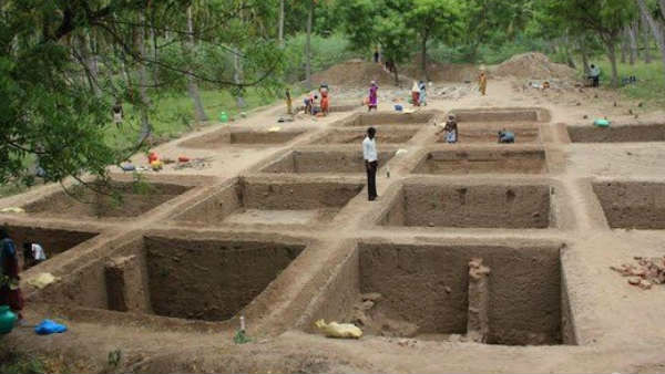 எழுத்துக்கலையில் தமிழர்கள்