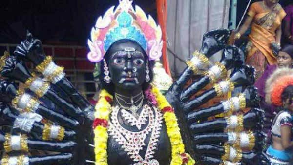 Kulasai dasara 2019: Festival Begins with Flag Hoisting in Mutharamman Temple Kulasai dasara 2019: Festival Begins with Flag Hoisting in Mutharamman Temple