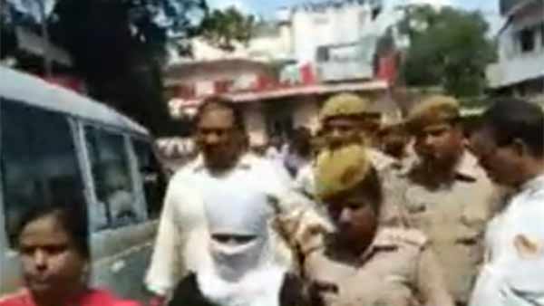 மாதவிடாய்