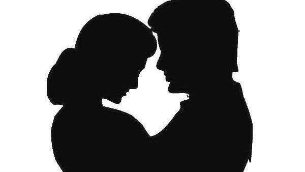 Young couple misbehave in Erode bus stand Young couple misbehave in Erode bus stand