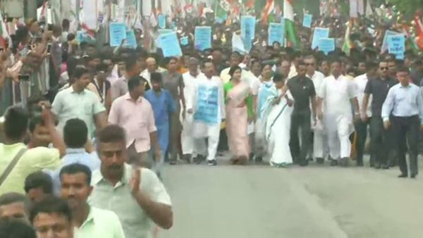 West Bengal CM Mamata Banerjee leads a protest march against National Register of Citizens West Bengal CM Mamata Banerjee leads a protest march against National Register of Citizens