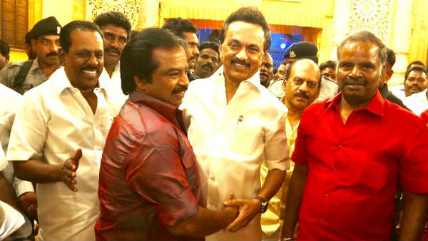mk stalin and saidai duraisami standing on the same stage mk stalin and saidai duraisami standing on the same stage
