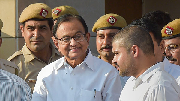 SC hears P.Chidambarams plea against CBI custody SC hears P.Chidambarams plea against CBI custody