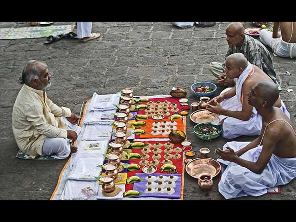 எமன் மகிழ்ச்சி