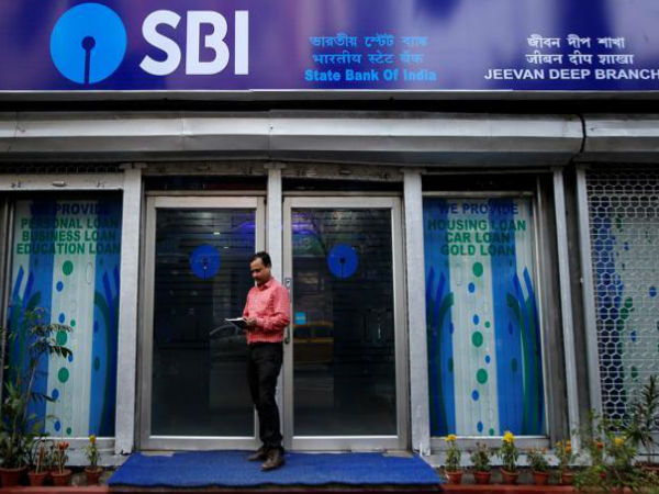 Now, SBI customers can enjoy unlimited atm transactions who maintain minimum balance of up to Rs 25,000 Now, SBI customers can enjoy unlimited atm transactions who maintain minimum balance of up to Rs 25,000