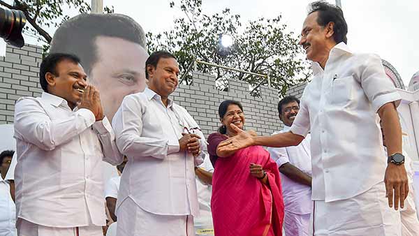 உள்ளாட்சி தேர்தல் குறித்து விவாதம்