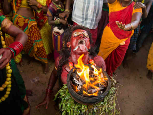ஆக்ரோஷ அம்மனுக்கு சாந்தி பூஜை