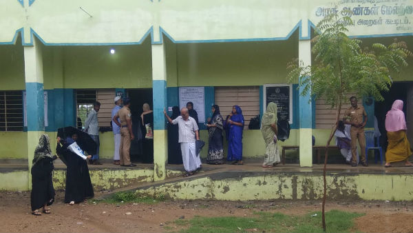 எத்தனை வாக்காளர்கள்